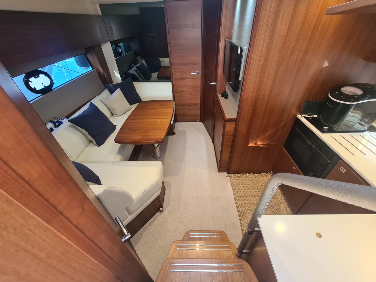 Princess V40