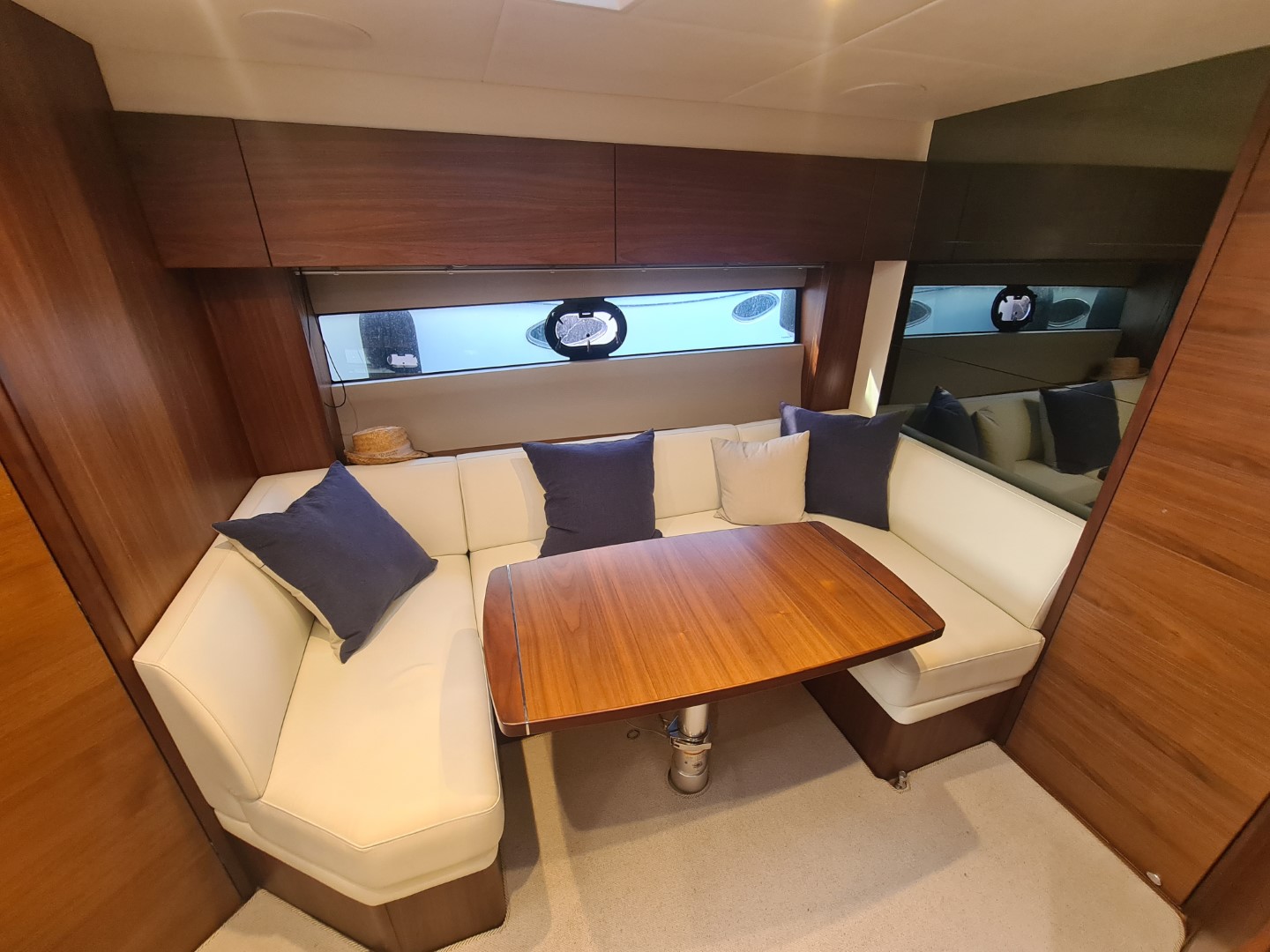Princess V40