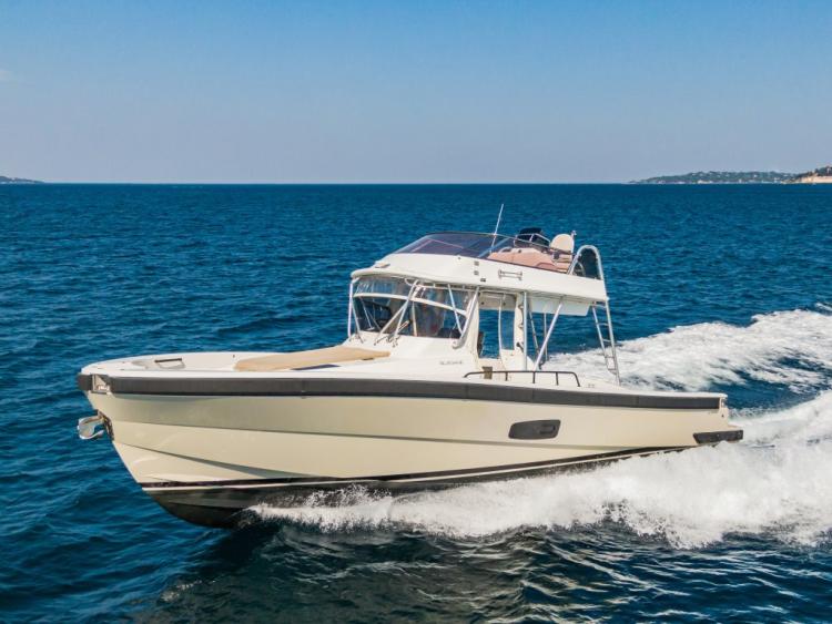Bluegame 40 explorer