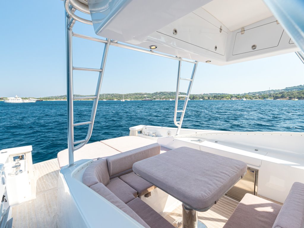 Bluegame 40 explorer