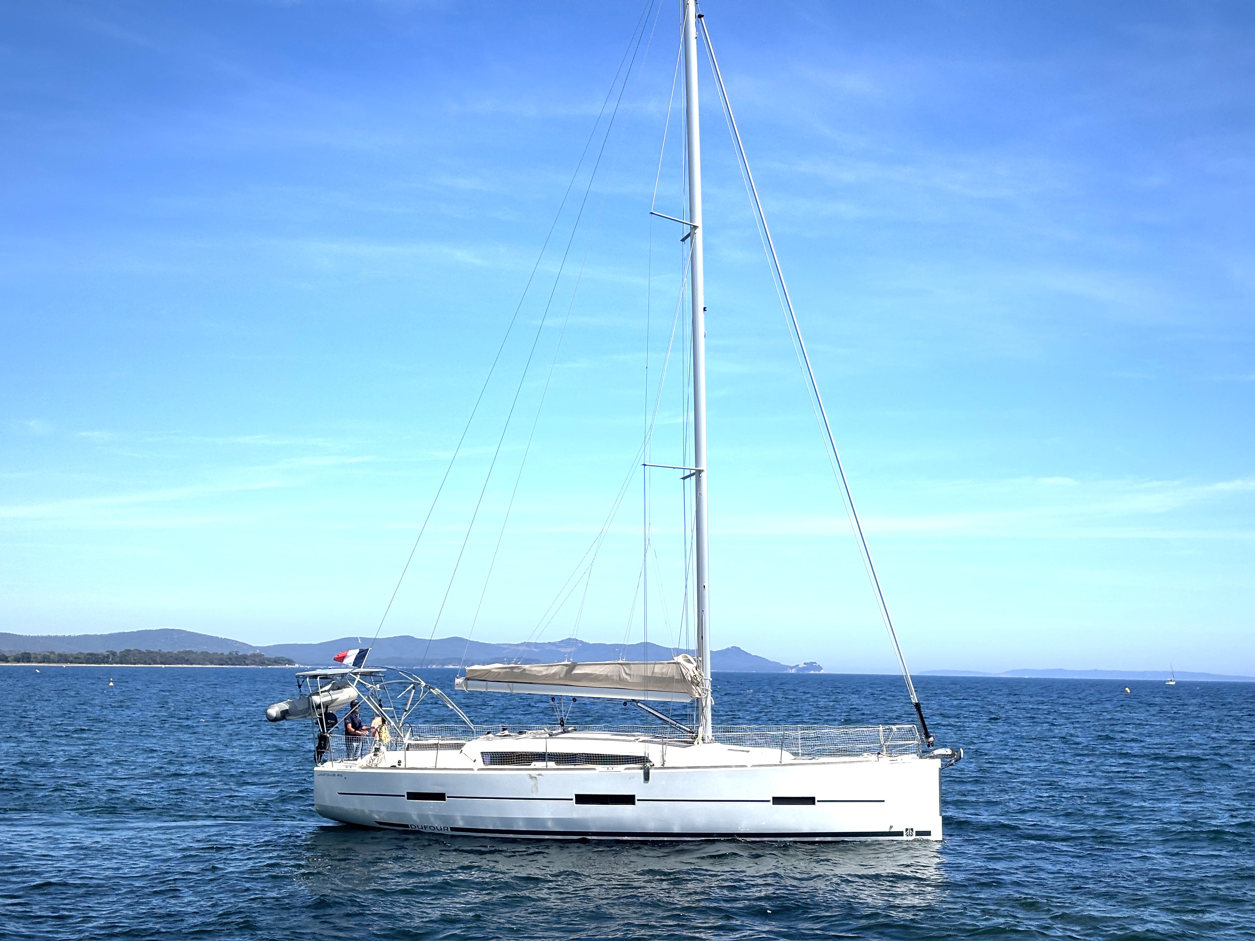 DUFOUR 412