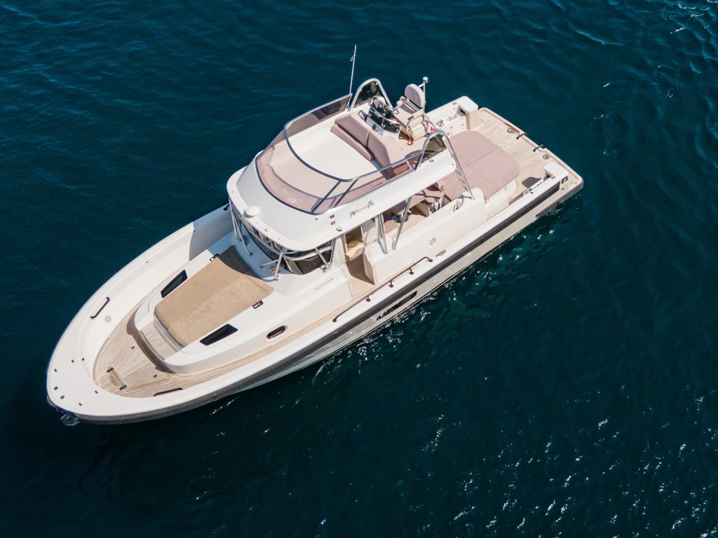 Bluegame 40 Explorer