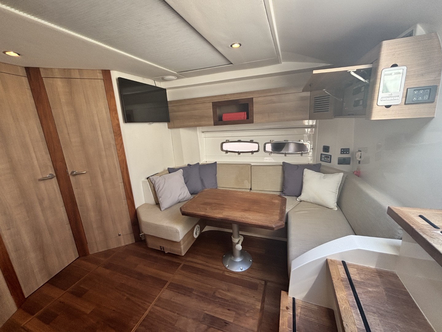 SEALINE S38