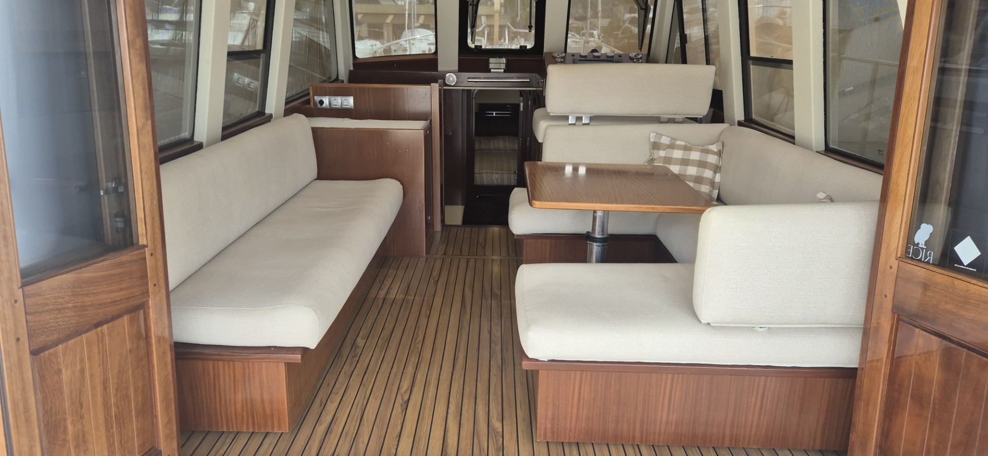 SASGA YACHTS 42