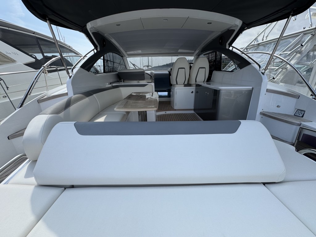 Princess V40