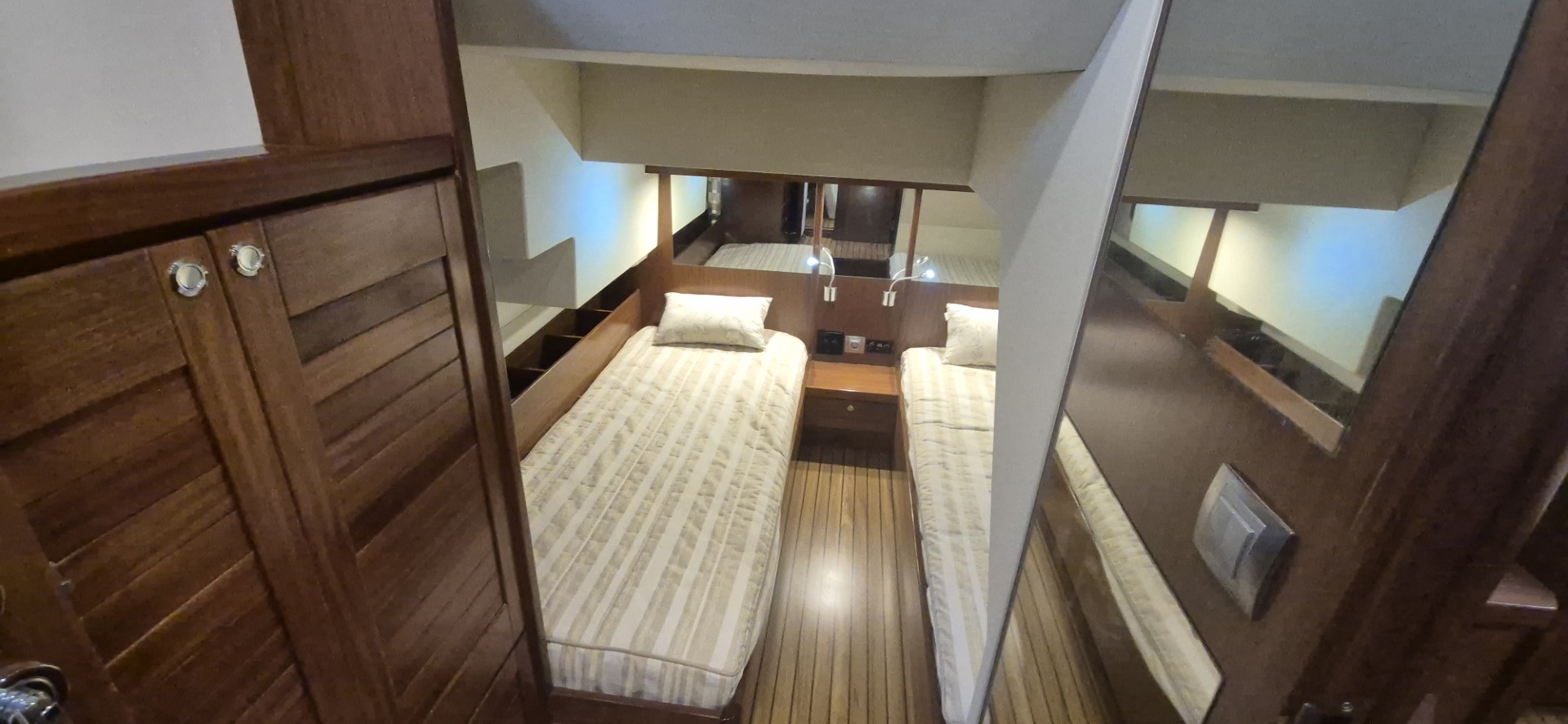 SASGA YACHTS 42