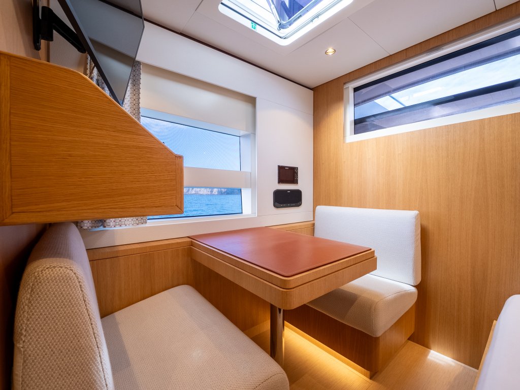 JFA YACHTS Long Island 78 Power
