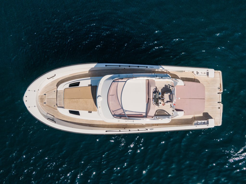 Bluegame 40 explorer