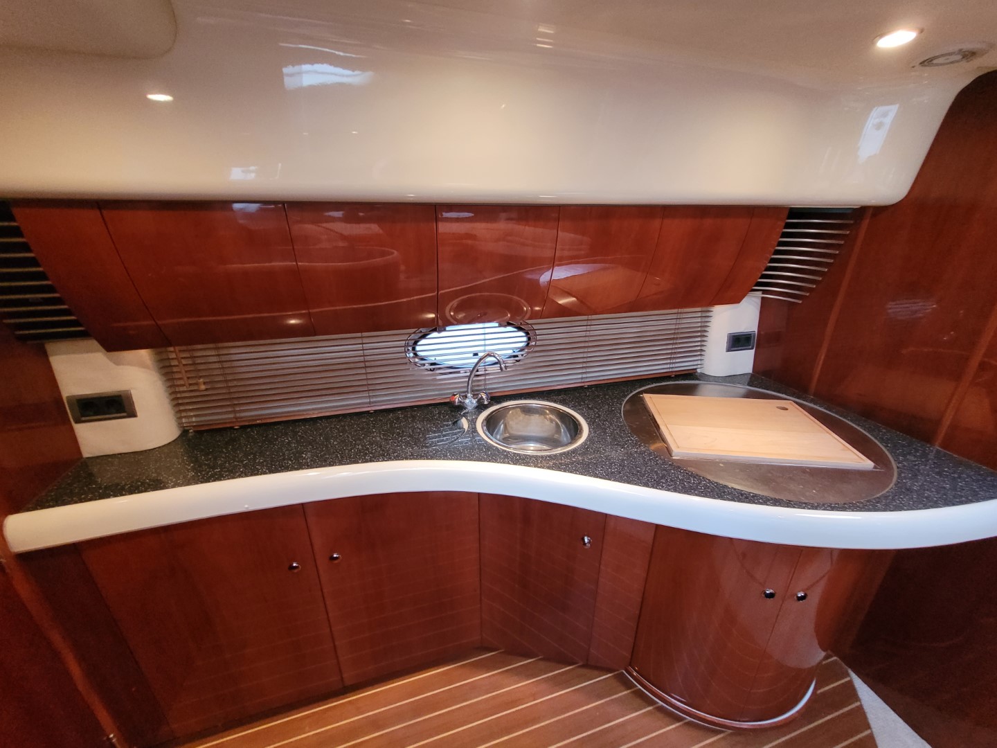 FAIRLINE Targa 43