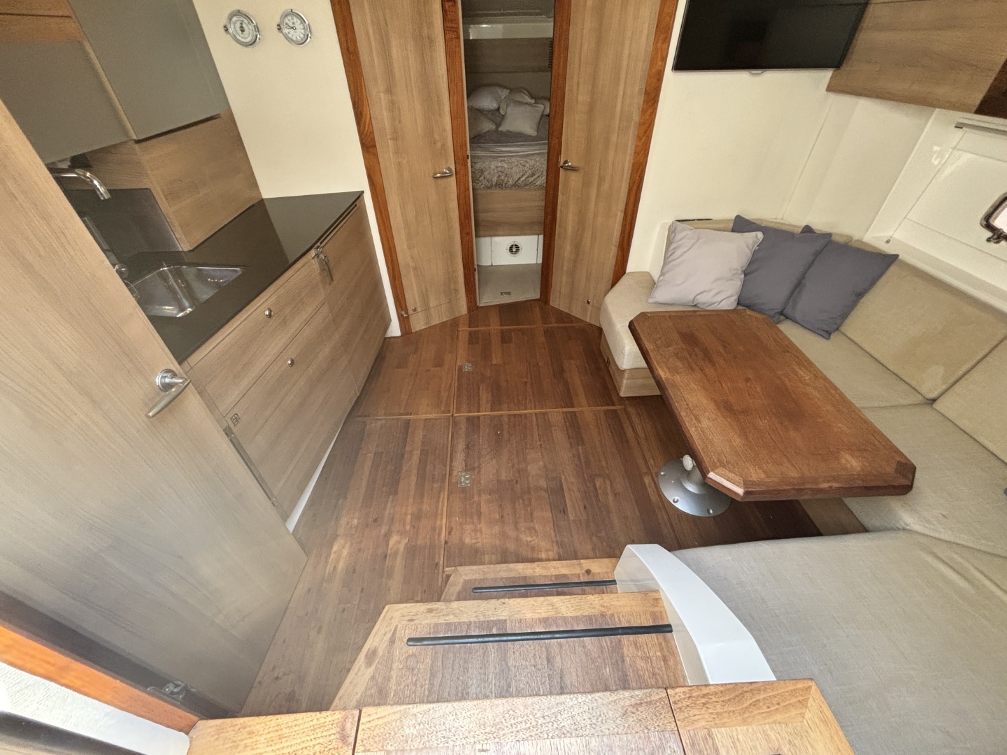 SEALINE S38