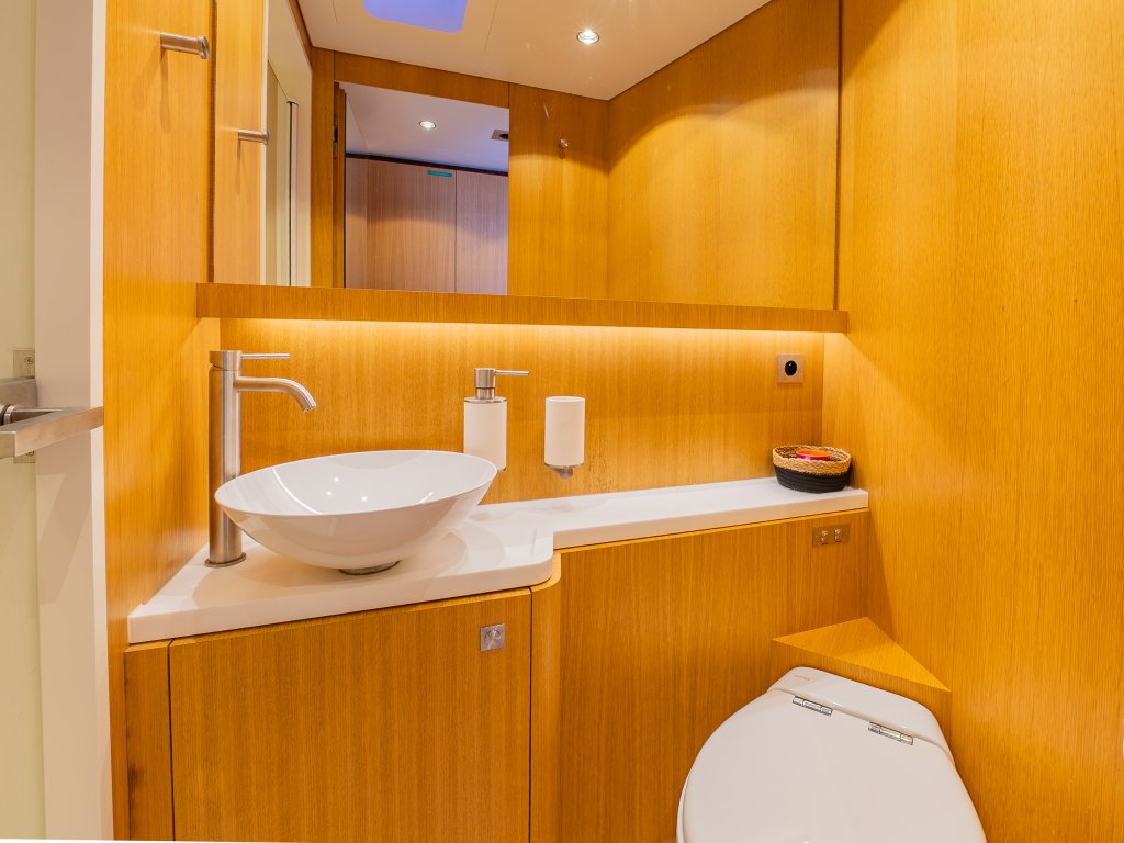 JFA YACHTS Long Island 78 Power