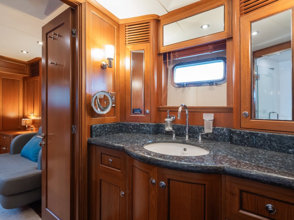 TRADER 64 Sunliner