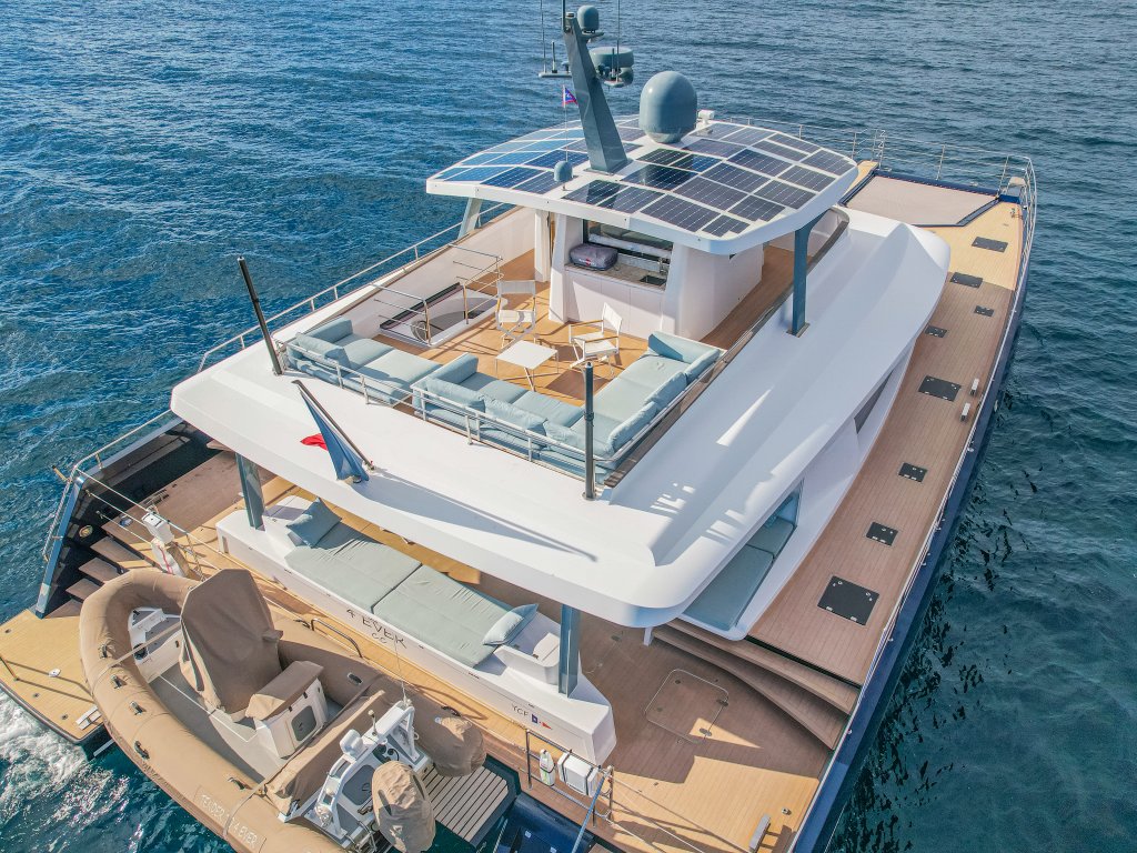 JFA YACHTS Long Island 78 Power