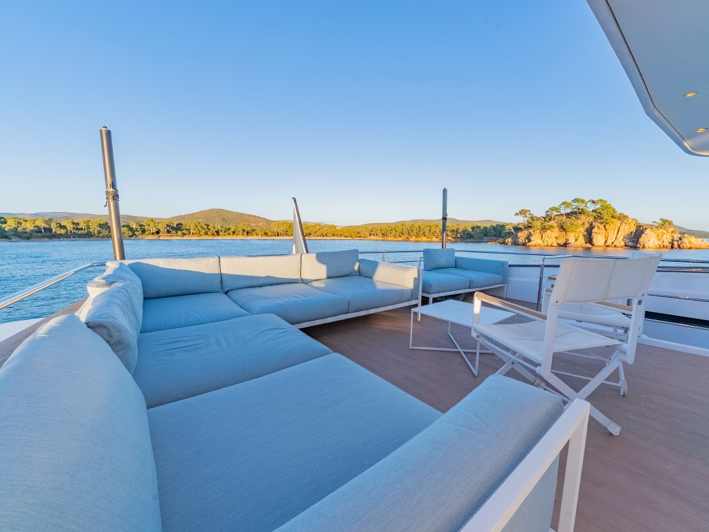 JFA YACHTS Long Island 78 Power