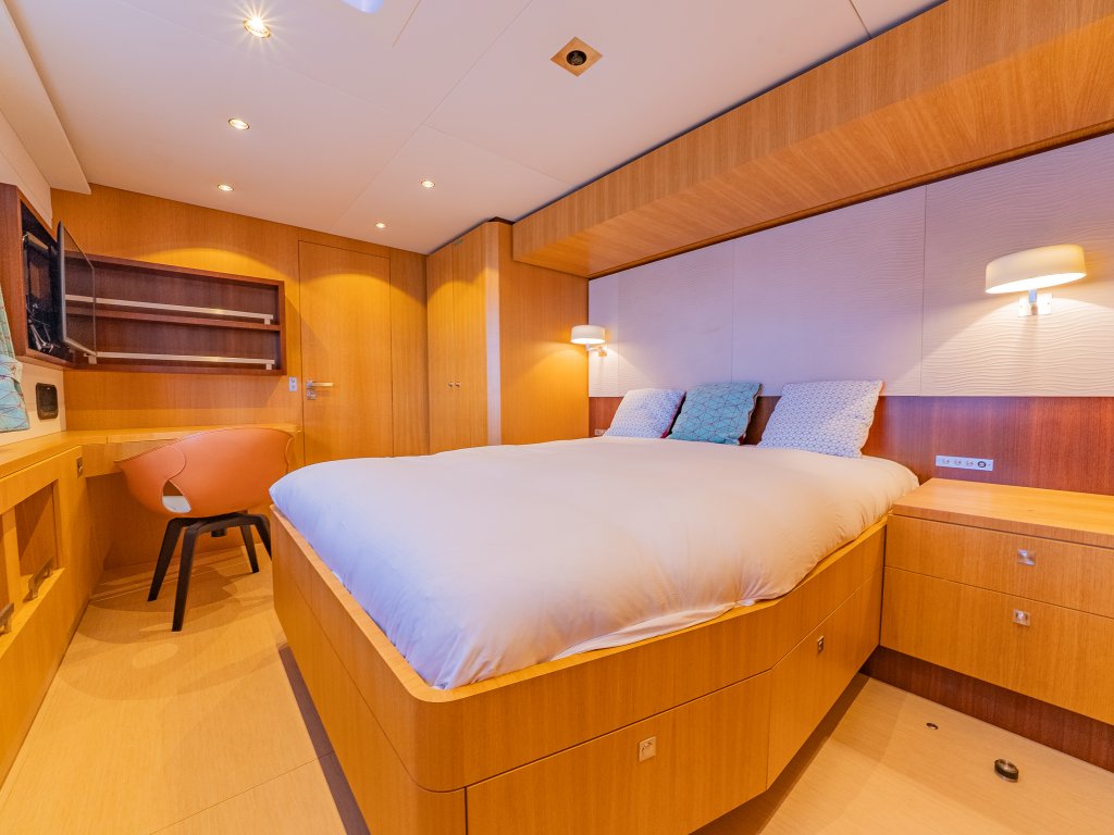 JFA YACHTS Long Island 78 Power