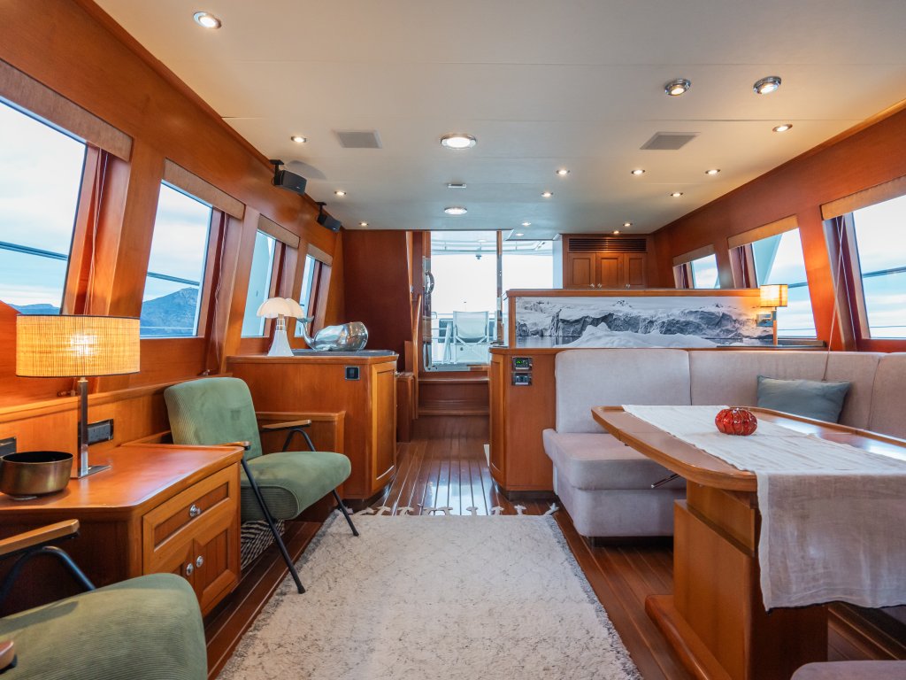 TRADER 64 Sunliner