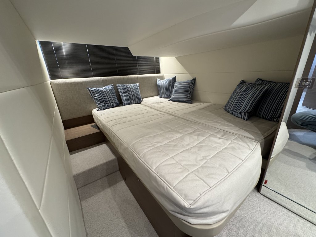 Princess V40